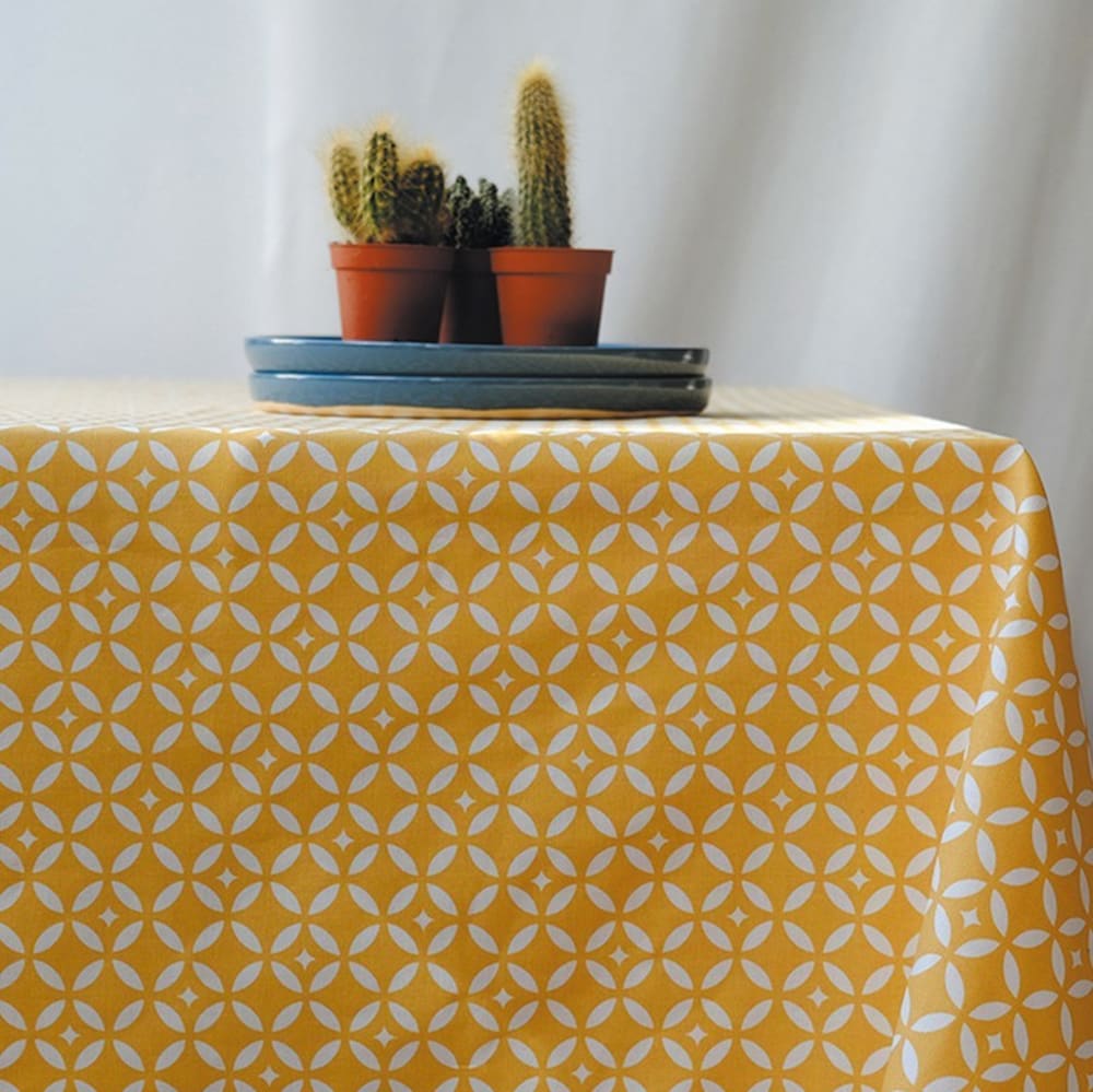 Nappe enduite coton jaune carrée 120 x 120 cm
