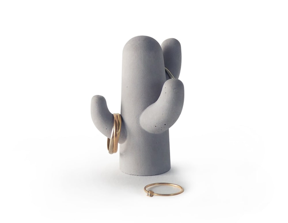 Porte-bijoux en béton