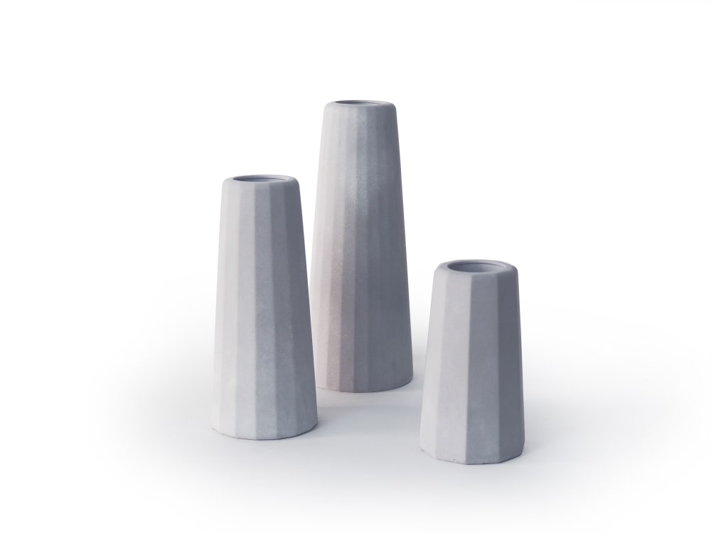 Vase soliflore en béton (grande taille) H16cm - Maisons du Monde