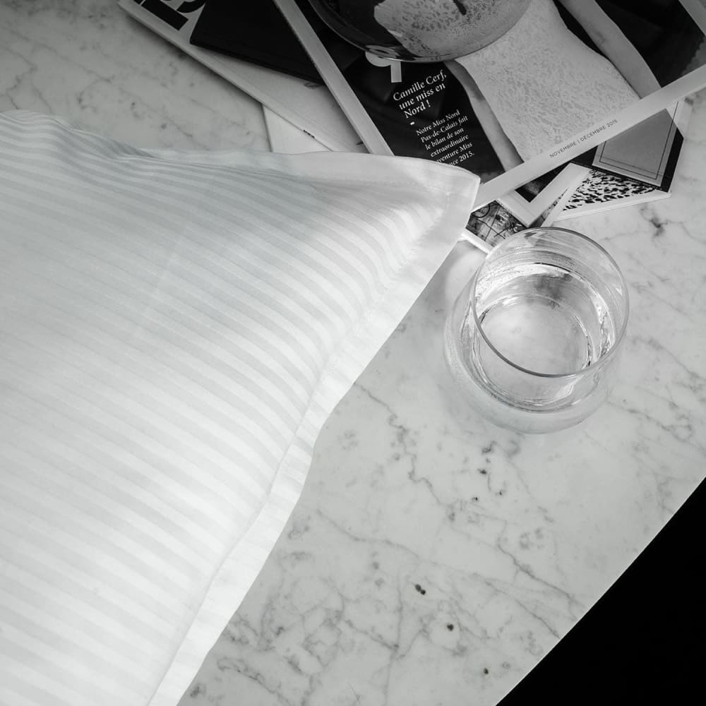 Housse de couette en satin blanc 260x240 — vue 3