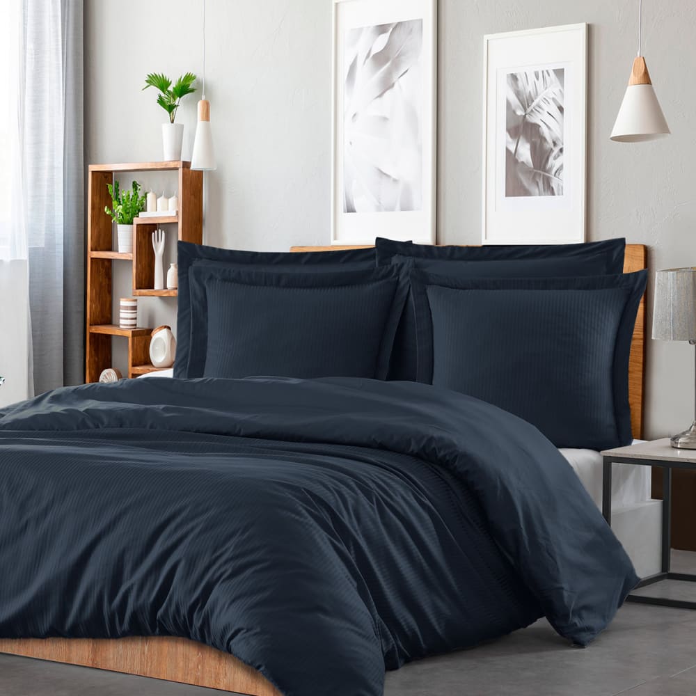 Housse de couette rayée réversible en satin marine 240x220 cm — vue 3