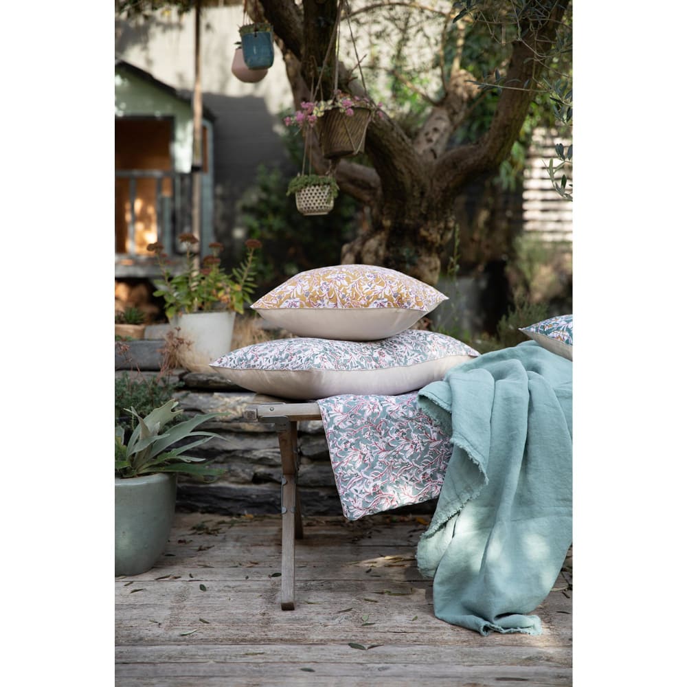 Plaid  Nomade en lin prusse 130 x 180 cm