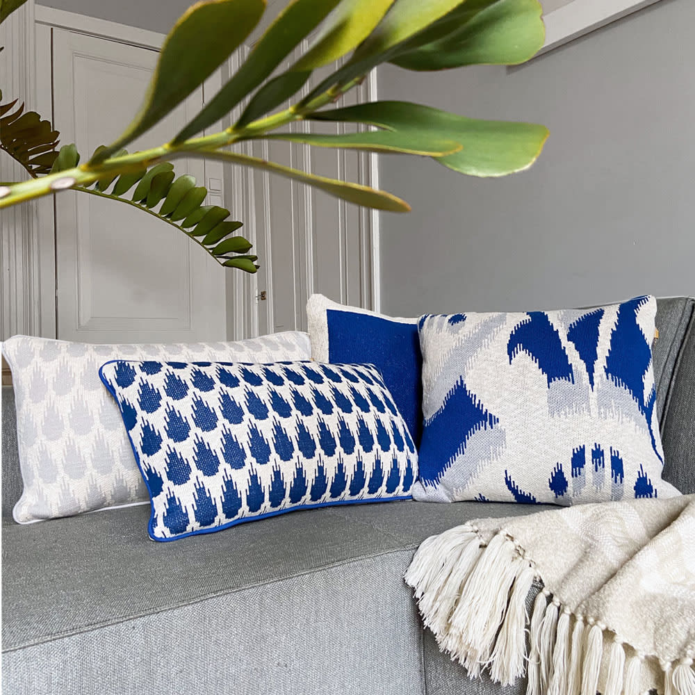 Coussin botanique tricoté bleu 35x60