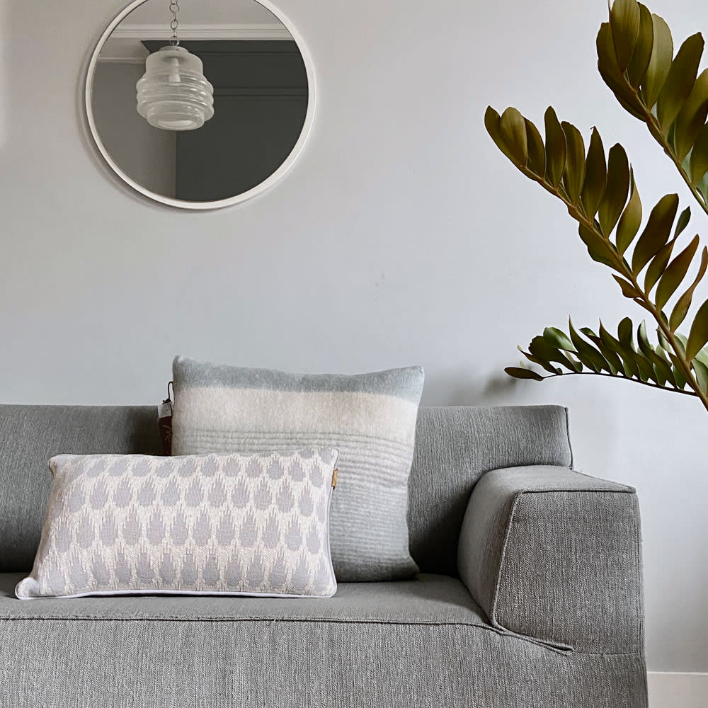 Cojín botánico de punto gris claro 35x60 - Maisons du Monde