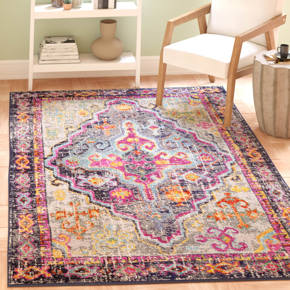Tapis bohème chic en polypropylène gris/rose, 122 x 170 cm — vue 3