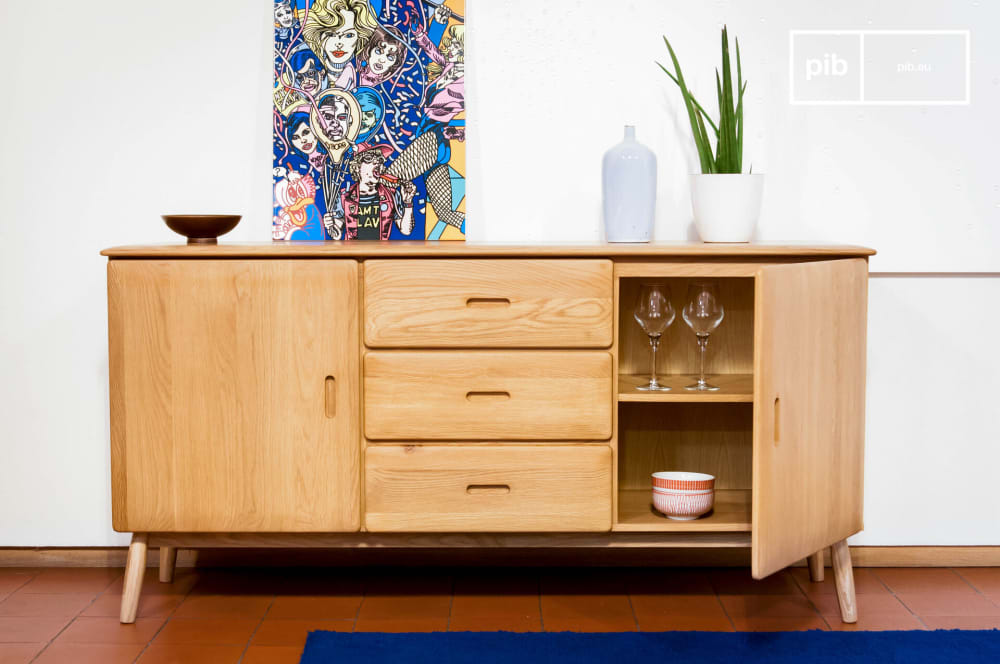 Aparador de roble beige