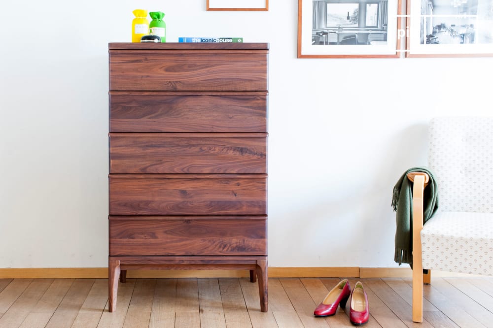 Comoda de 5 cajones en nogal marron - Maisons du Monde