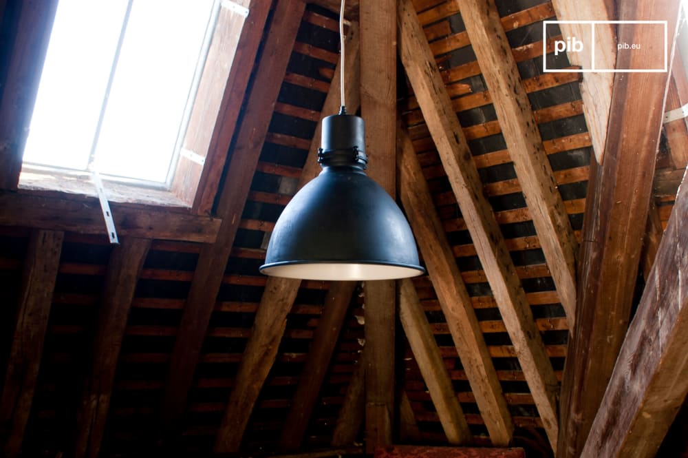 Suspension vintage en métal noir — vue 3