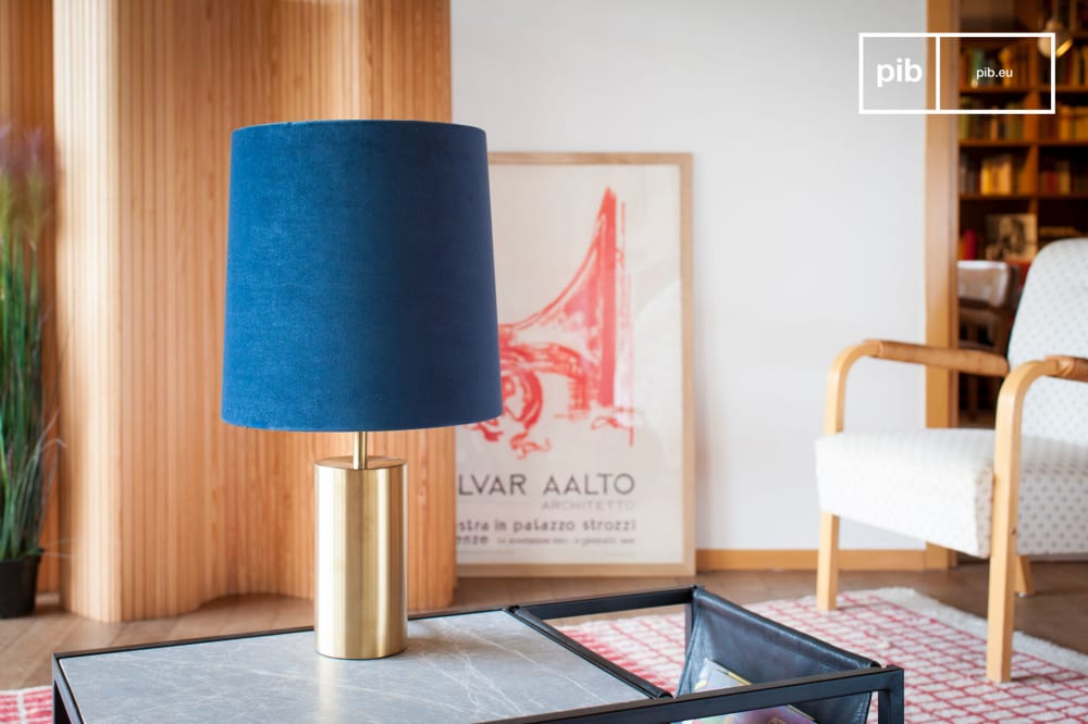 Lámpara de metal dorado y terciopelo azul - Maisons du Monde
