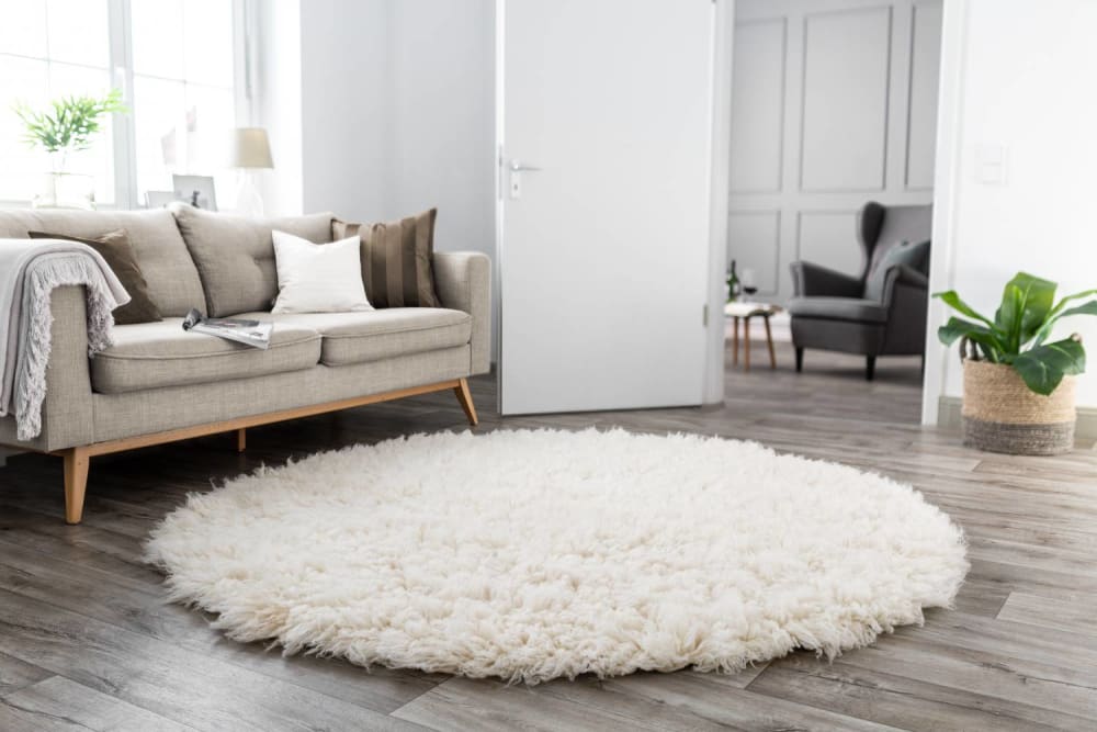 Tapis flokati en laine vierge - naturel D140 cm — vue 3
