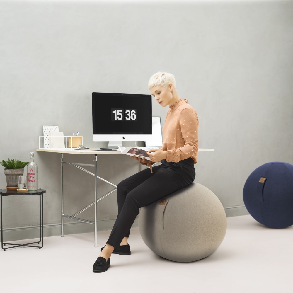 Balle d'assise aspect feutrine beige avec poignée polyester d65 - Maisons du Monde