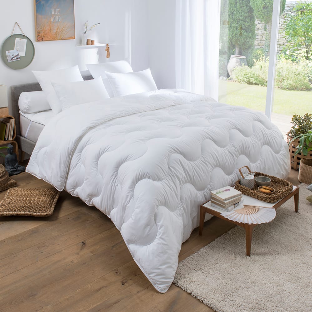 Couette - confort hôtel - légère 240x260 cm