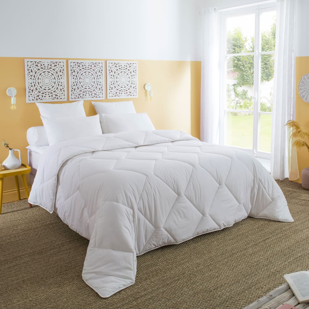 Couette - confort hôtel - tempérée 220x240 cm