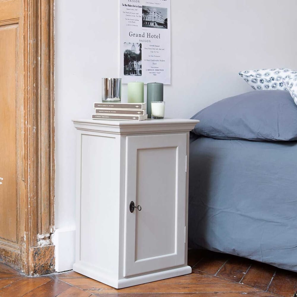 Table de chevet parisienne en pin maritime gris clair - Maisons du Monde