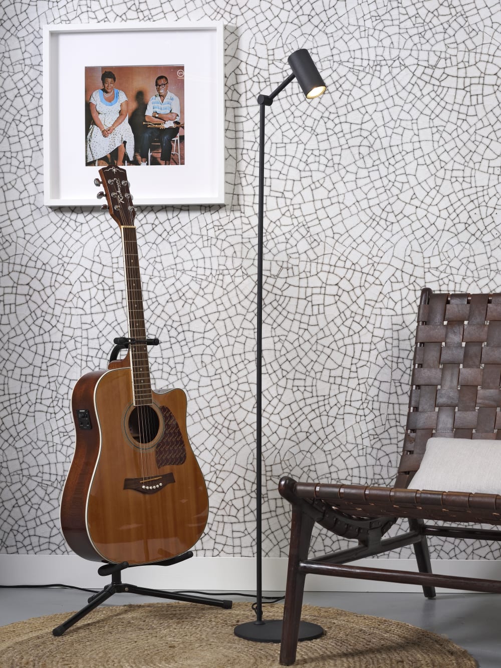Lampadaire droit noir H133cm — vue 4