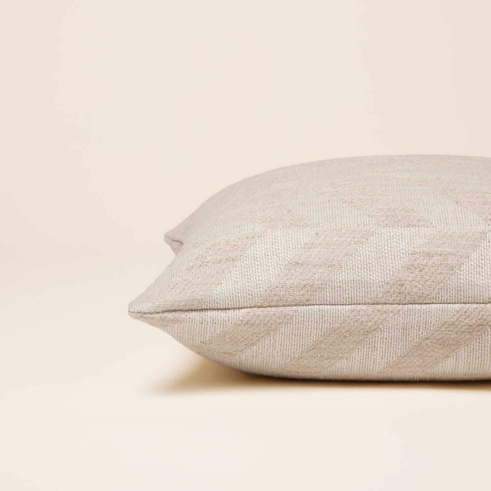 Housse de coussin en viscose ecru 50x50 cm - Maisons du Monde