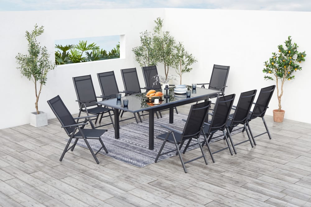 Table de jardin et 10 chaises en aluminium gris - Maisons du Monde