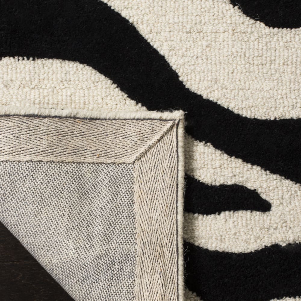 Tapis zèbre en laine blanc/noir, 76 x 244 cm — vue 4