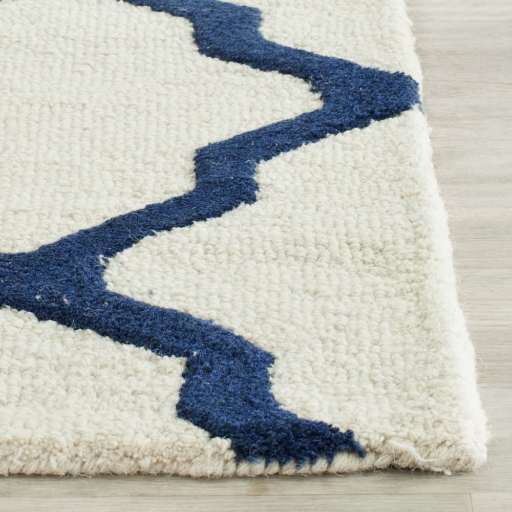 Tapis treillis en laine blanc/bleu, 122 x 183 cm — vue 4