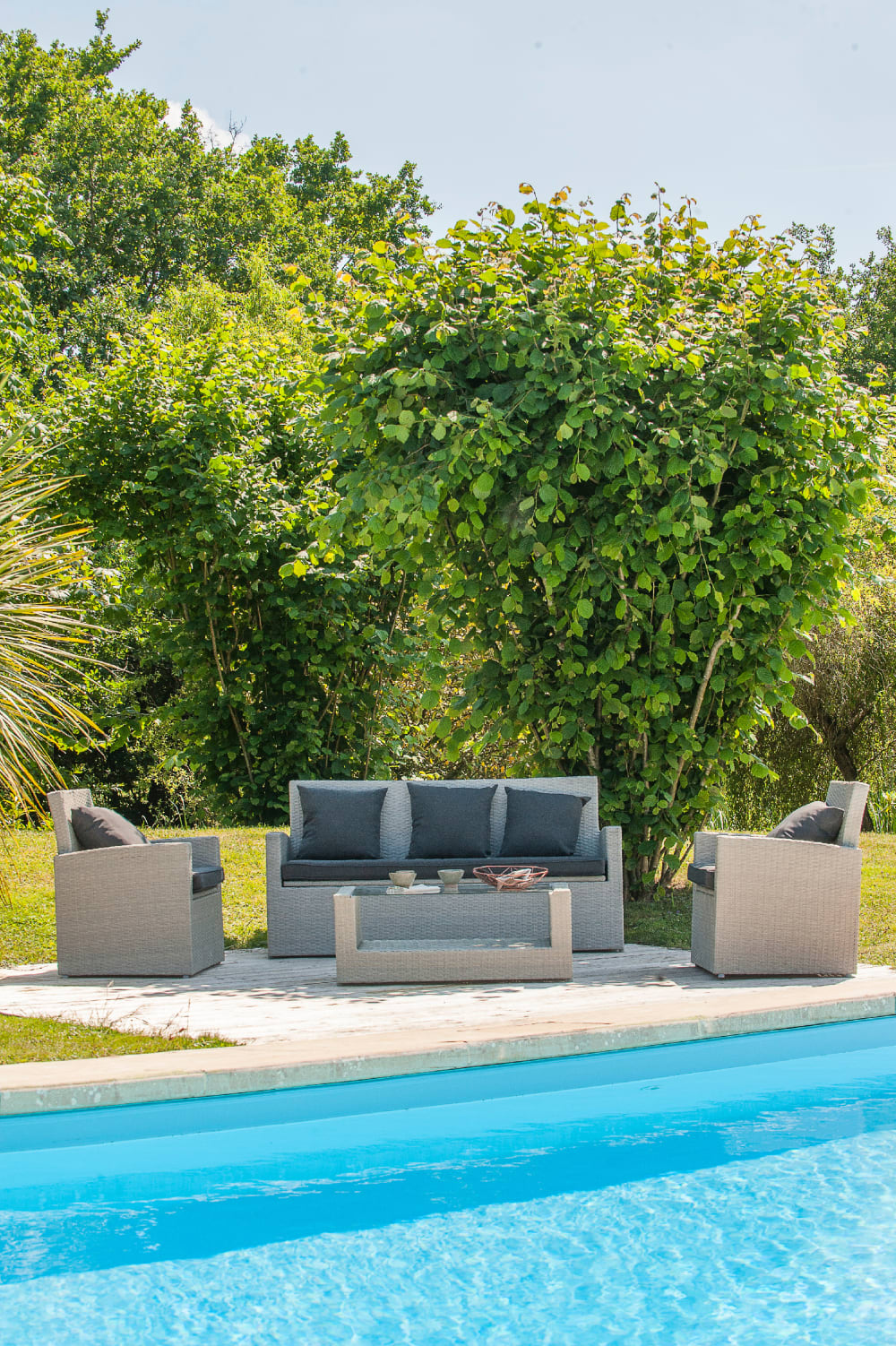 Salon de jardin 5 places en résine tresséee - Maisons du Monde