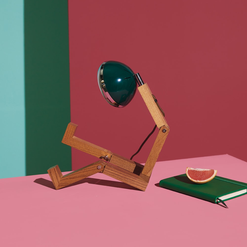 Lampe de table mr. Wattson en bois noir fashion - Maisons du Monde