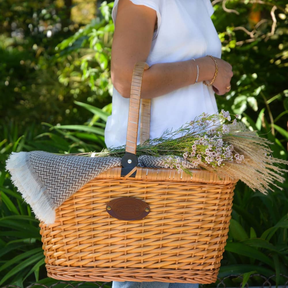 Cesta de picnic isotérmica de mimbre y tejido efecto vaquero - Maisons du Monde