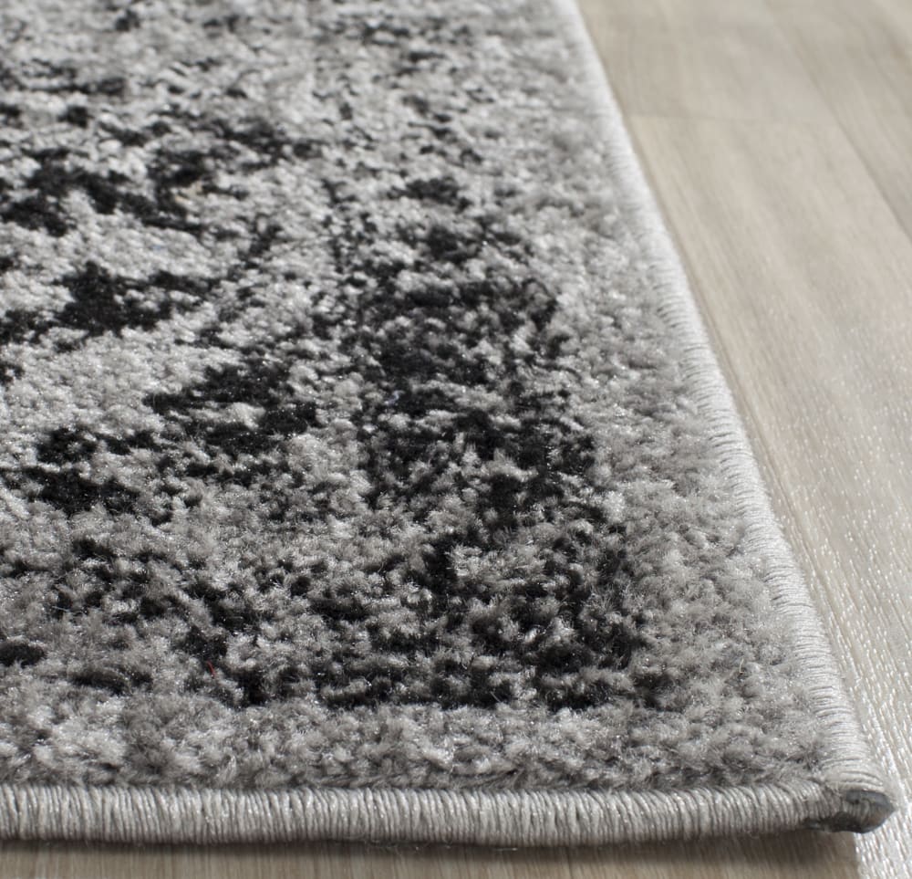 Tapis vintage patiné en polypropylène gris/noir, 122 x 183 cm — vue 4