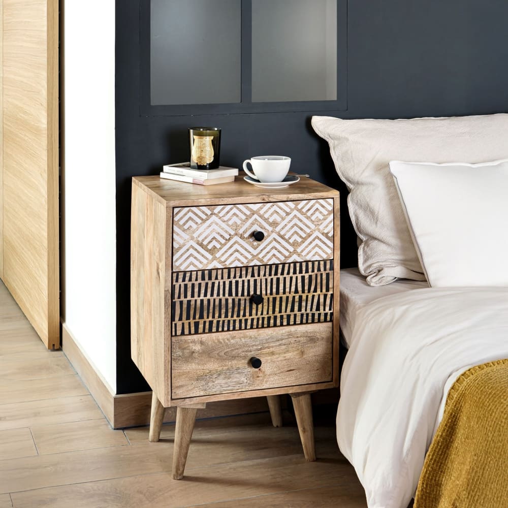 Table de chevet en bois, 3 tiroirs à motifs