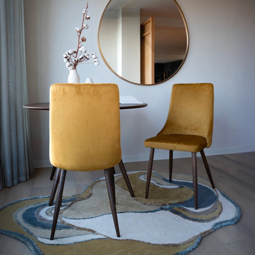 Lot de 2 chaises en velours jaune moutarde