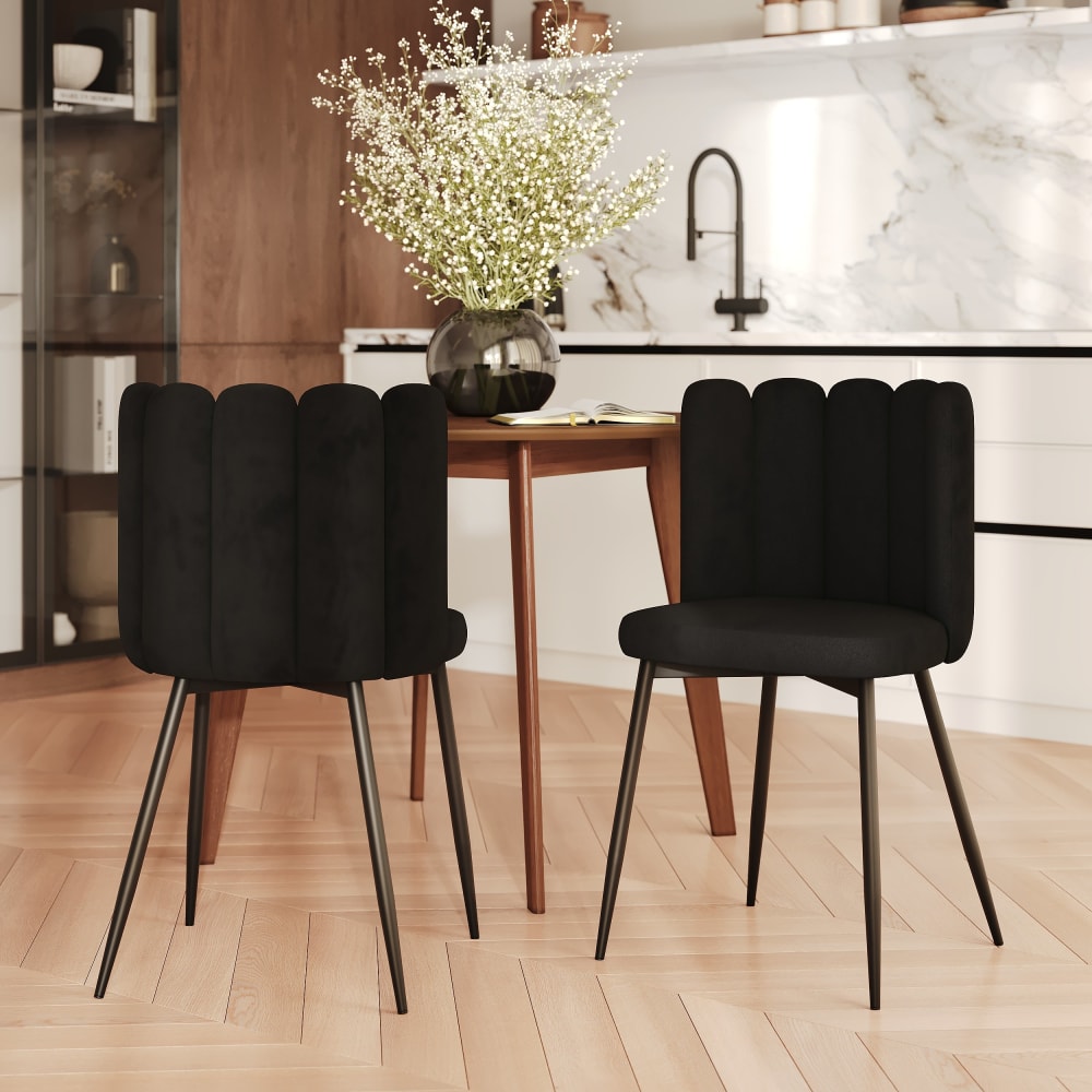 Lot de 2 chaises en velours noir et pieds en métal noir