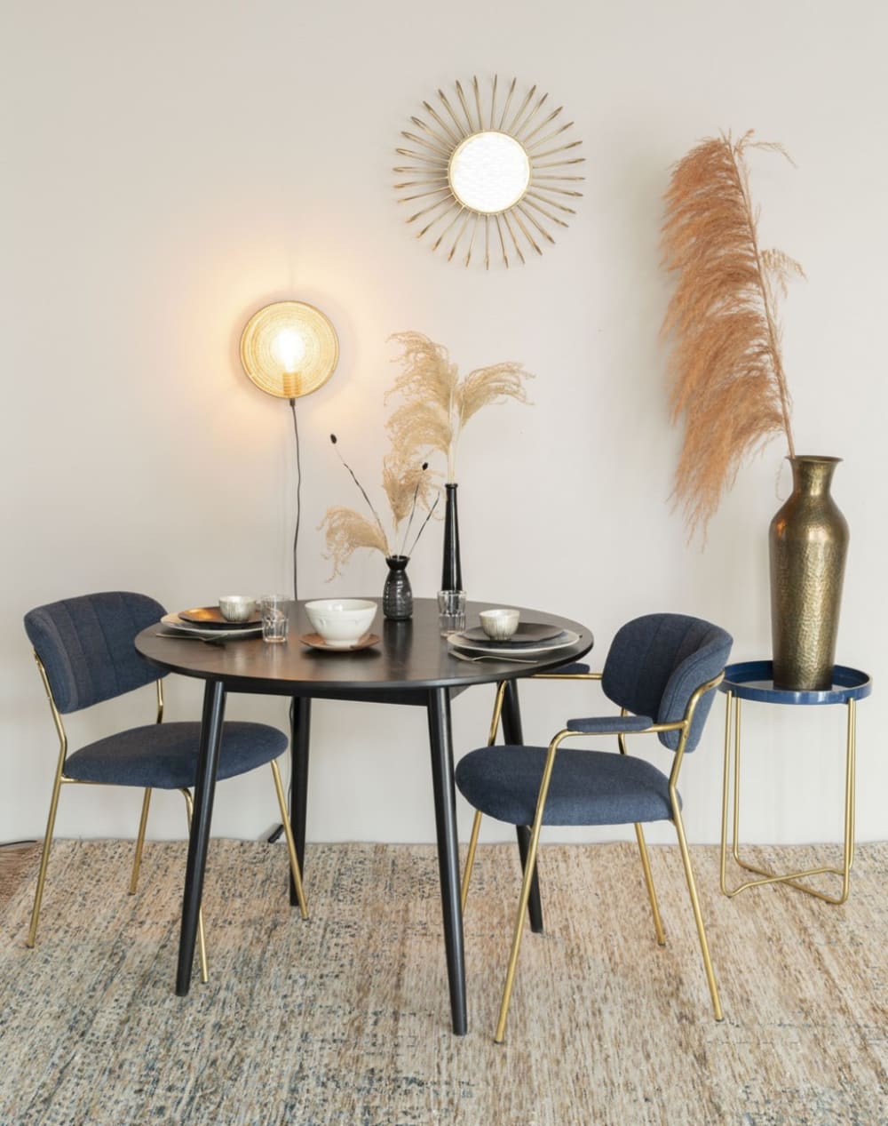 Runder Esstisch aus schwarzem Holzfurnier - Maisons Du Monde