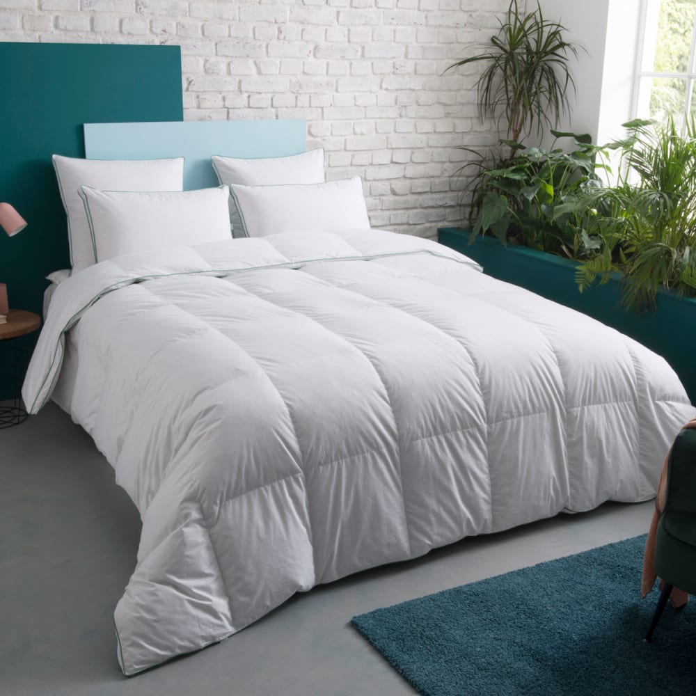Couette chaude 50% duvet - coton 240x260 cm - Maisons du Monde