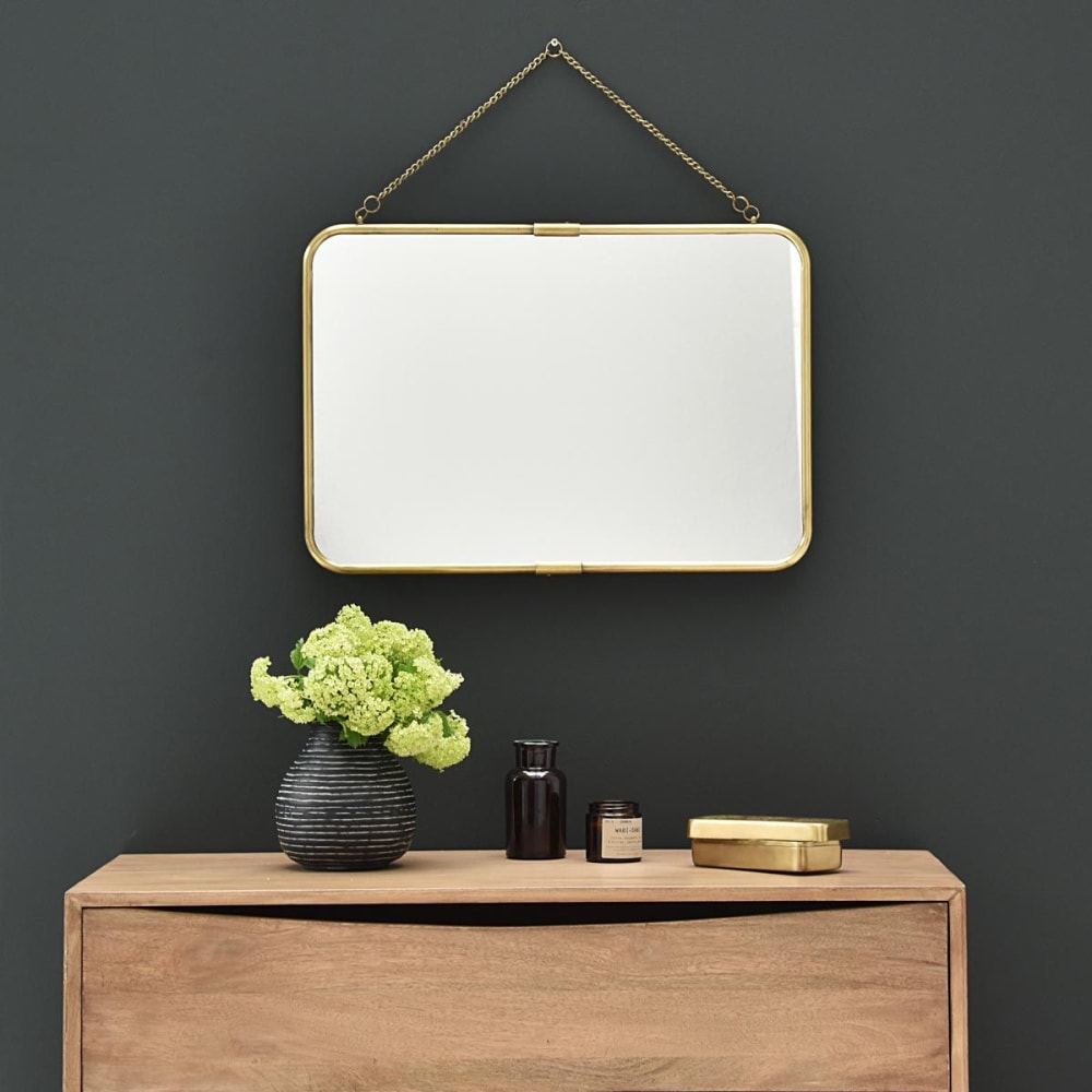 Miroir de barbier rectangulaire en laiton avec chaîne 57 x 39 cm - Maisons du Monde