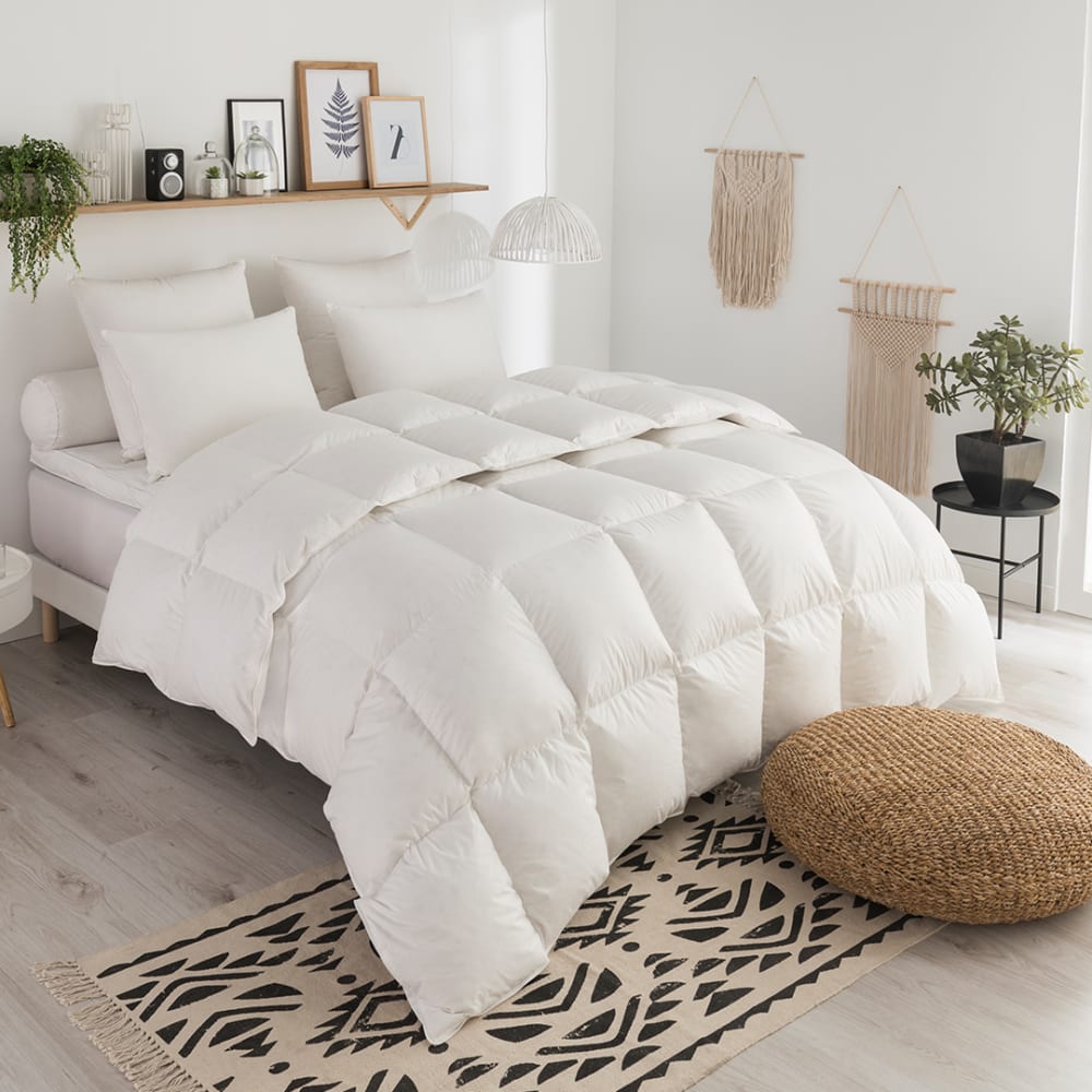 Couette tempérée - 50% duvet de canard 140x200 cm - Maisons du Monde