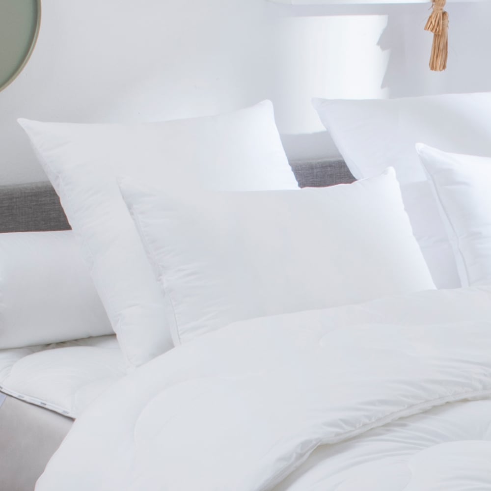 Oreiller toucher duvet medium 50x70 cm - Maisons du Monde
