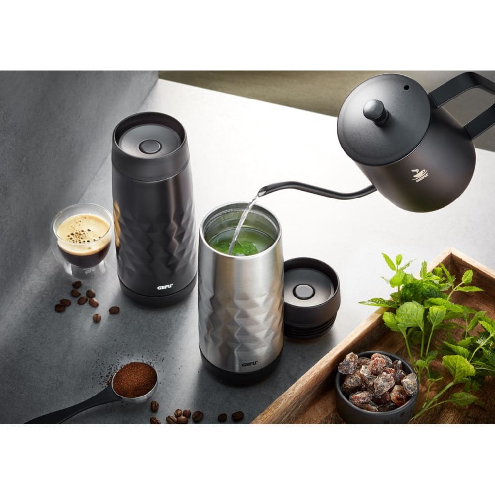 Mug isotherme en acier inoxydable noir - Maisons du Monde