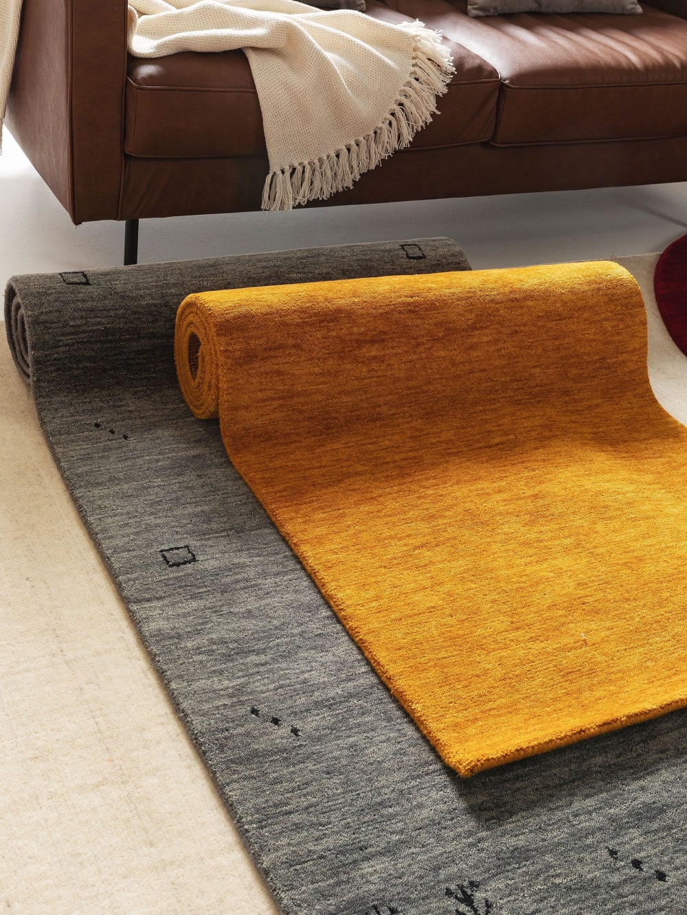 Tapis de couloir en laine jaune 70x200
