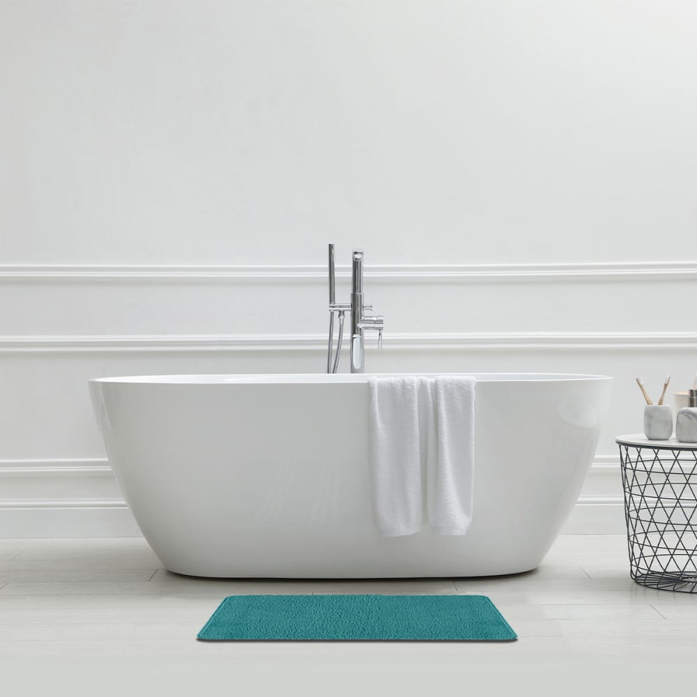Tapis de bain uni 50x80 en polyester bleu paon 50x80cm - Maisons du Monde