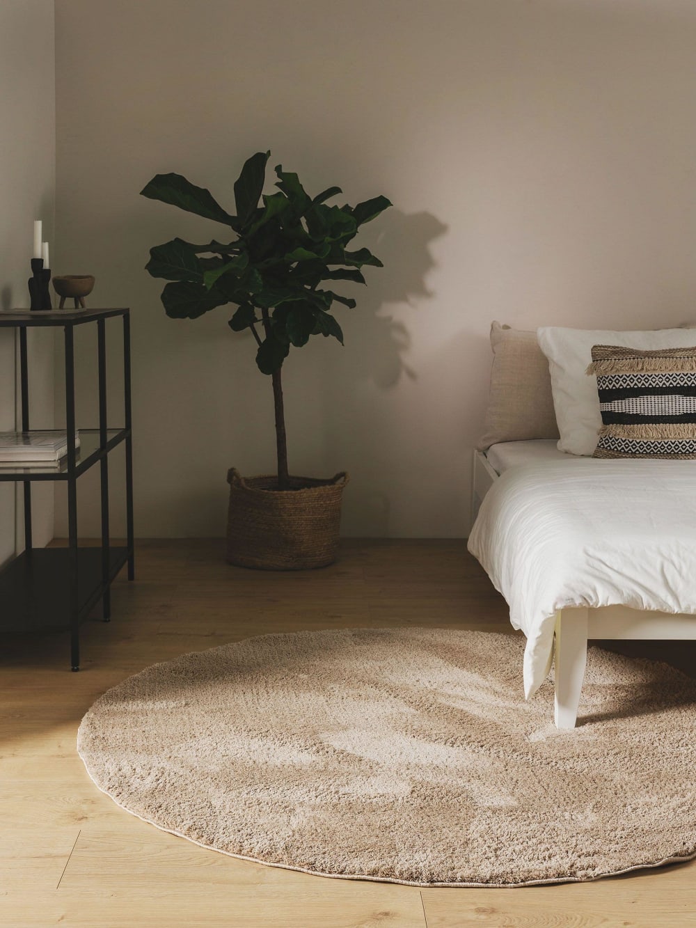 Tapis à poils longs rond beige D 120 — vue 3