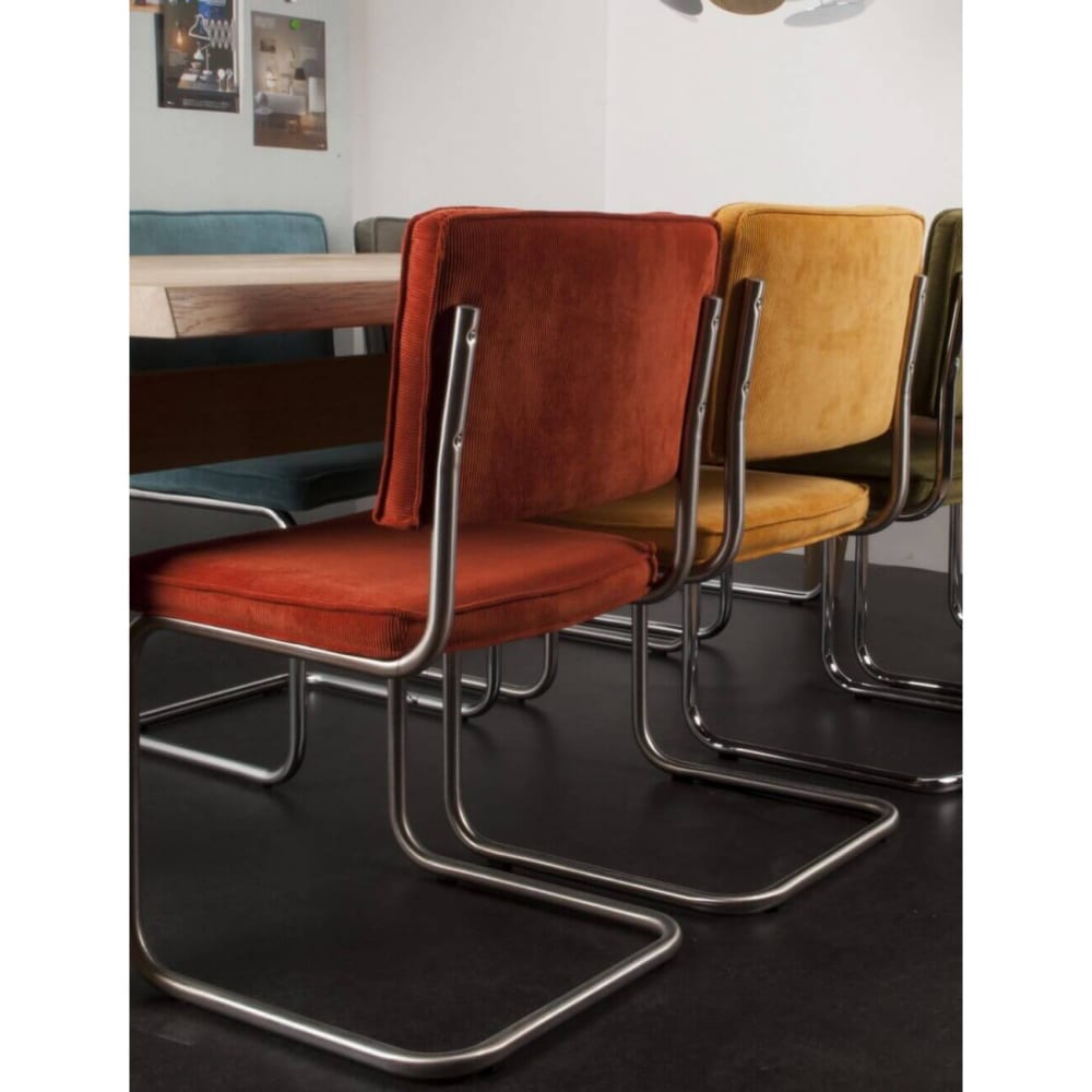 Chaise de repas en velours orange