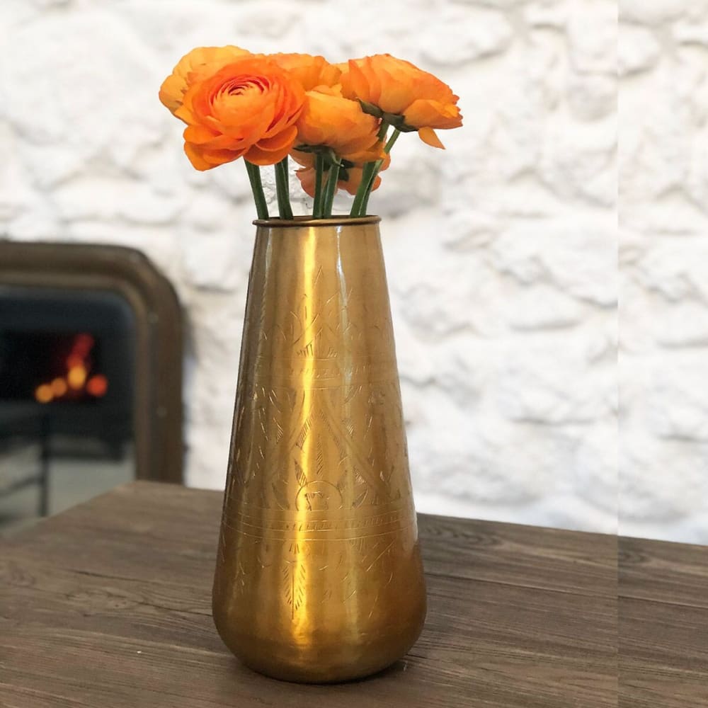Vase cilindrico in alluminio dorato inciso h33 cm - Decoclico