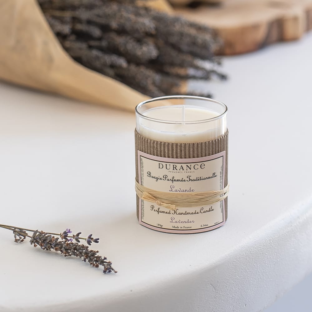 Bougie parfumée lavande - Maisons du Monde