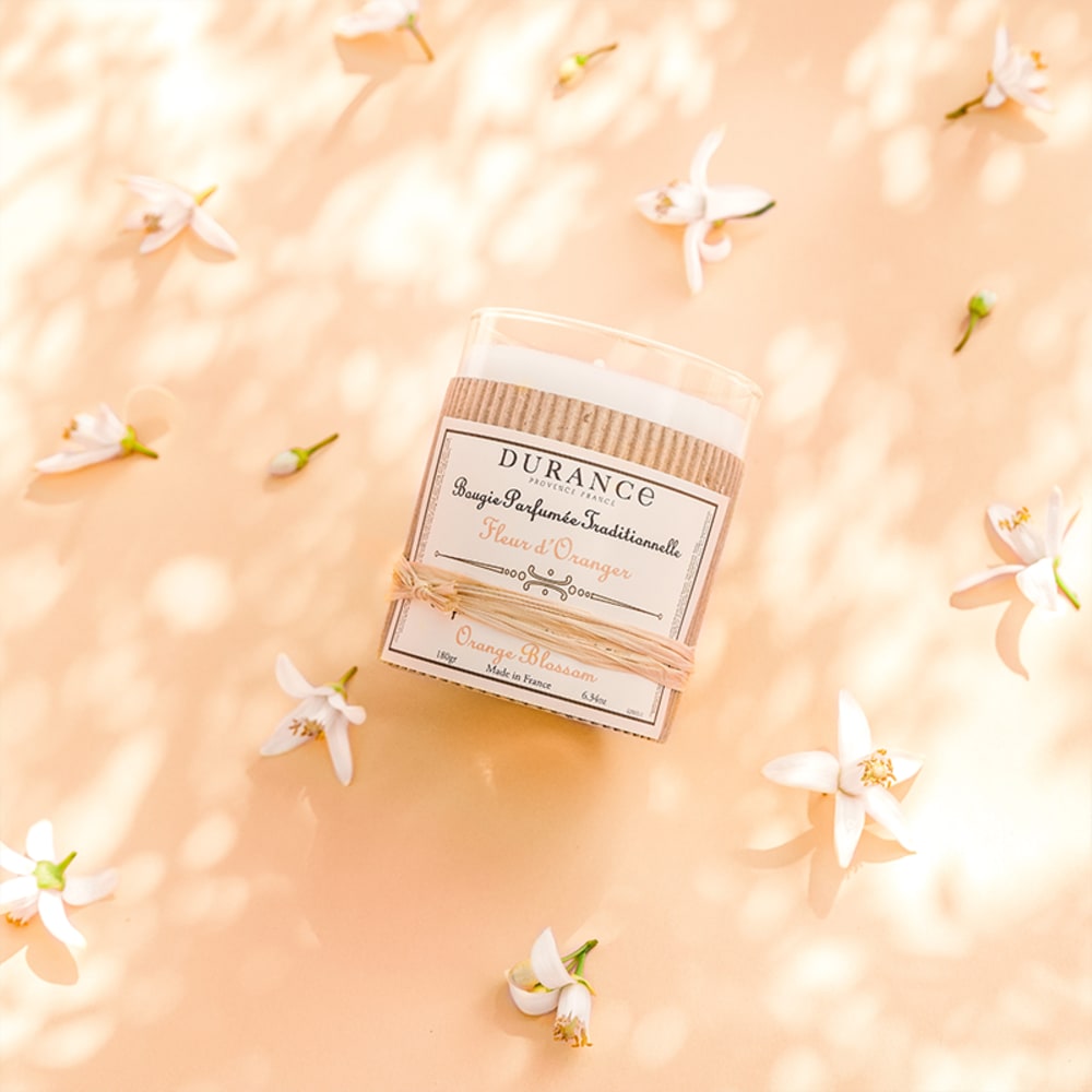 Bougie parfumée fleur d'oranger - Maisons du Monde