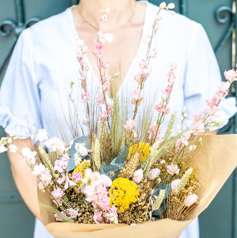 Bouquet de fleurs séchées à base de Delphinium rose - Maisons du Monde