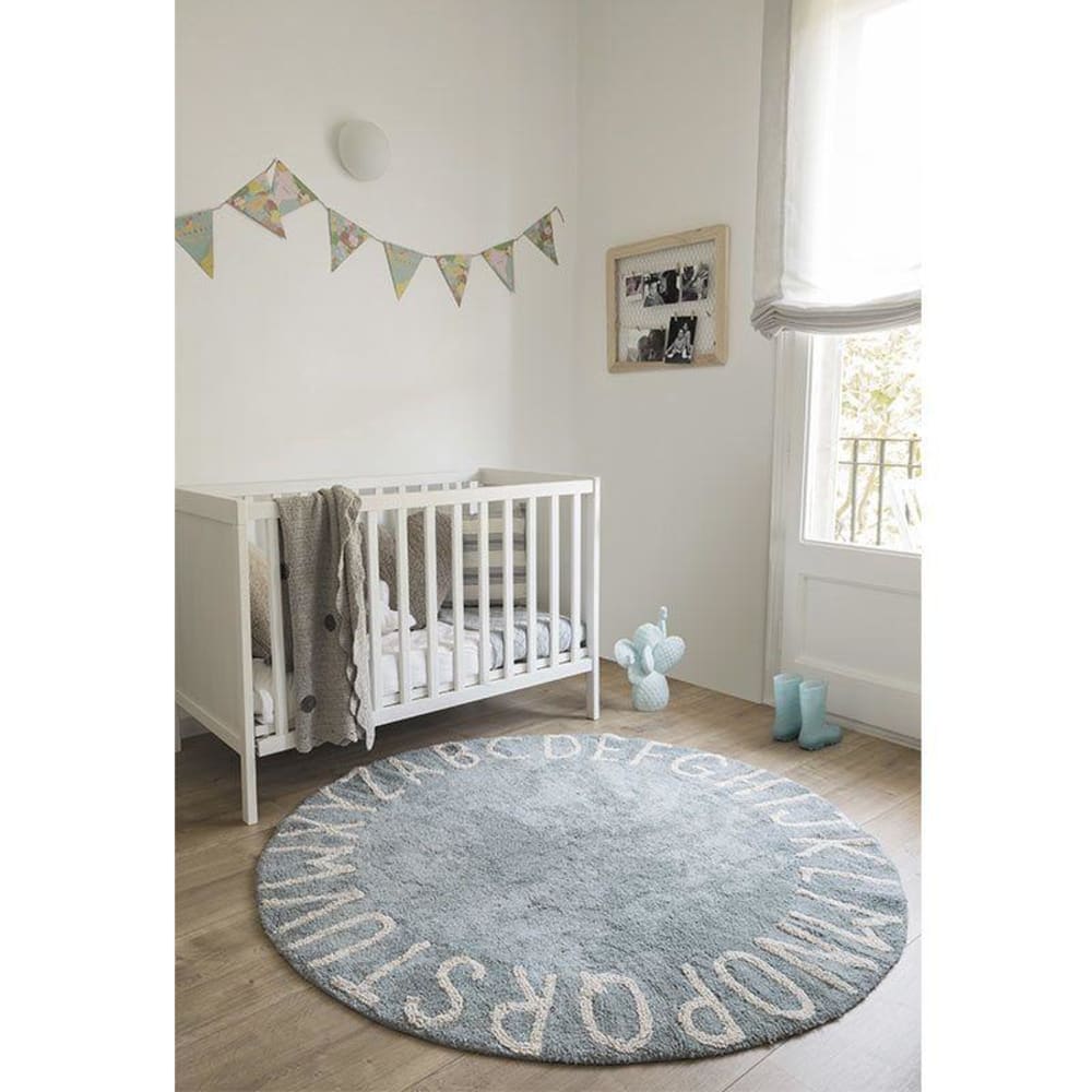 Tapis coton motif alphabet bleu D150cm (Lorena Canals) - Image 2
