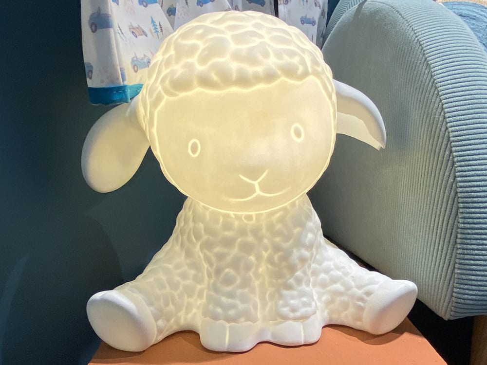 Lampe à poser mouton blanc en porcelaine - Maisons du Monde