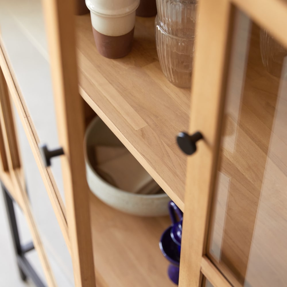 Hoher Vitrinenschrank aus massivem Teakholz - Maisons Du Monde