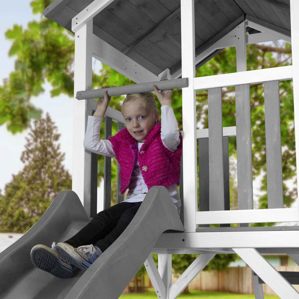 Spielturm mit grauer Rutsche, Roxy Nestschaukel, Holz, weiß/grau