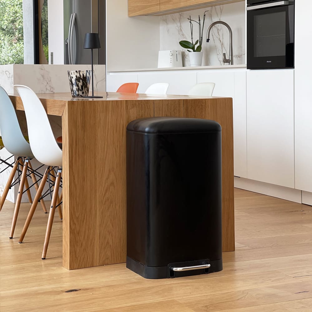 Kitchen Move Küchenmülleimer mit Pedal Schwarz 40l style modern Schwarz Stahl