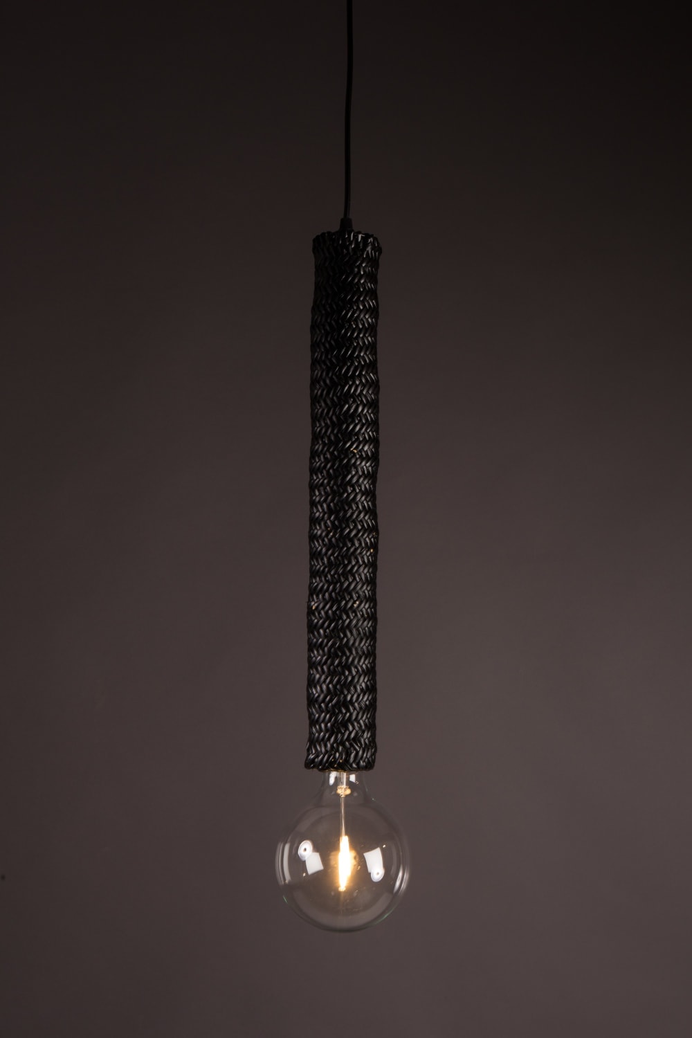 Anhänger aus geflochtenem Rattan, schwarz - Maisons Du Monde